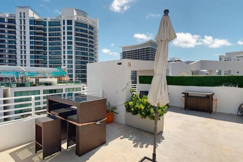 Купить кондоминиум в Майами-Бич, Флорида 2 спальни, 117.99м2, № 1951477 - фото 15