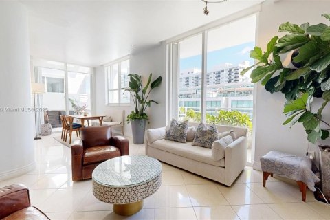 Купить кондоминиум в Майами-Бич, Флорида 2 спальни, 117.99м2, № 1951477 - фото 28