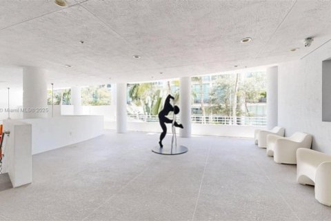 Купить кондоминиум в Майами-Бич, Флорида 2 спальни, 117.99м2, № 1951477 - фото 22