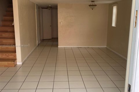 Apartment in Miami, Florida 2 bedrooms, 106.84 sq.m. № 1958658 - photo 11