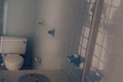 Apartment in Miami, Florida 2 bedrooms, 106.84 sq.m. № 1958658 - photo 14