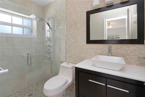 Снять в аренду виллу или дом в Майами, Флорида 3 спальни, 120.4м2, № 1974528 - фото 13