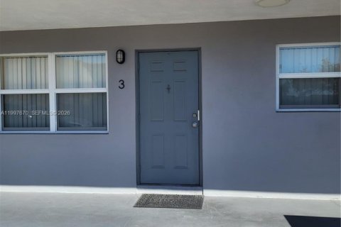 Снять в аренду кондоминиум в Лантана, Флорида 1 спальня, 55.74м2, № 2066125 - фото 6