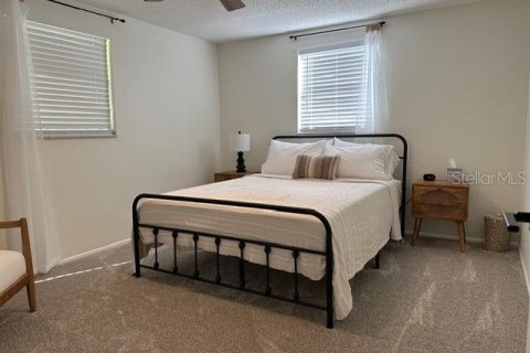 Villa ou maison à louer à Sarasota, Floride: 3 chambres, 105.07 m2 № 2330543 - photo 15