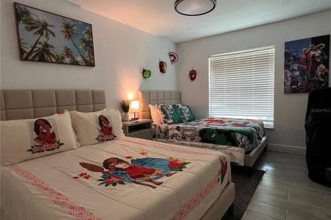 House in Kissimmee, Florida 3 bedrooms, 108.7 sq.m. № 2221985 - photo 9