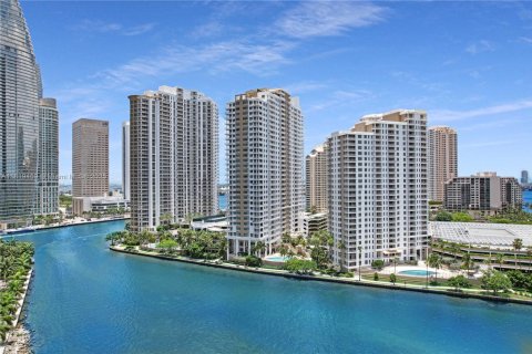 Copropriété à vendre à Miami, Floride: 2 chambres, 121.05 m2 № 1783602 - photo 5