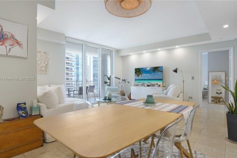 Copropriété à vendre à Miami, Floride: 2 chambres, 121.05 m2 № 1783602 - photo 18