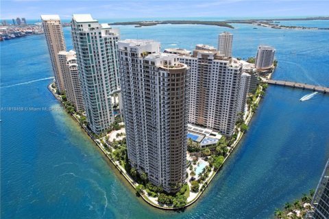 Copropriété à vendre à Miami, Floride: 2 chambres, 121.05 m2 № 1783602 - photo 11