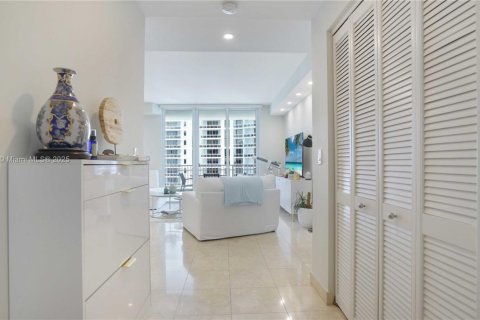 Copropriété à vendre à Miami, Floride: 2 chambres, 121.05 m2 № 1783602 - photo 29