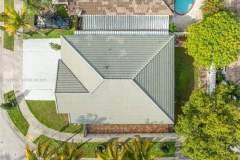 Casa en venta en Miami, Florida, 3 dormitorios, 138.61 m2 № 1984196 - foto 26