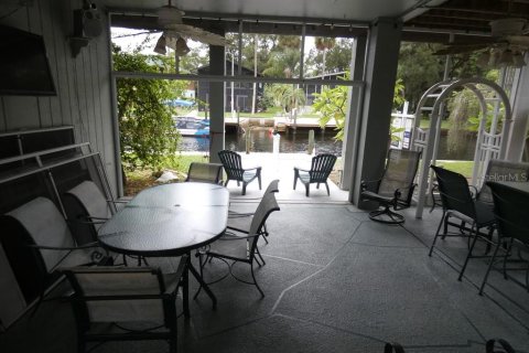 Villa ou maison à vendre à Weeki Wachee, Floride: 3 chambres, 178.37 m2 № 1919074 - photo 29