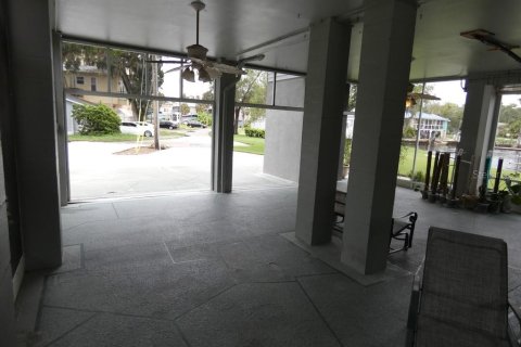 Villa ou maison à vendre à Weeki Wachee, Floride: 3 chambres, 178.37 m2 № 1919074 - photo 28