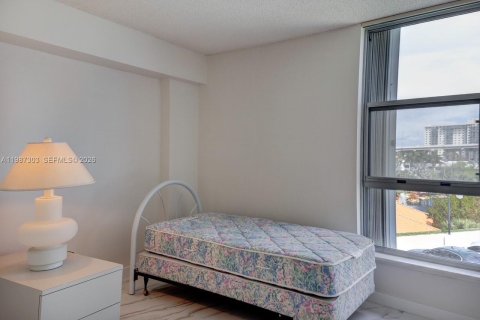 Купить кондоминиум в Авентура, Флорида 2 спальни, 125.7м2, № 2047757 - фото 12