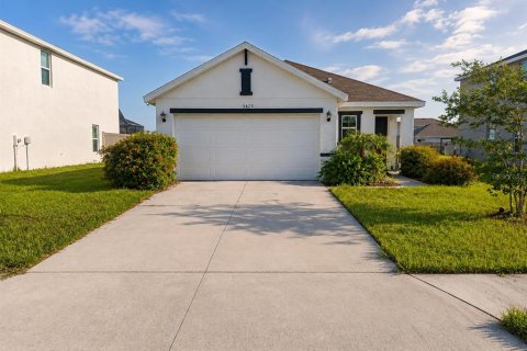 House in Bradenton, Florida 3 bedrooms, 140.28 sq.m. № 2309001
