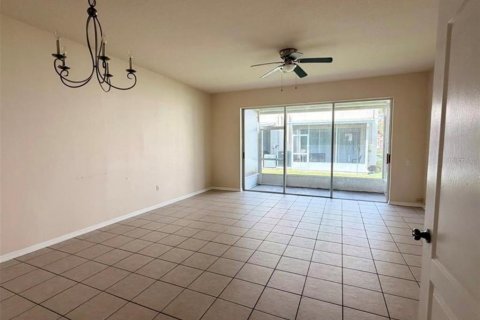 Touwnhouse à louer à Wesley Chapel, Floride: 3 chambres, 147.53 m2 № 2433210 - photo 17