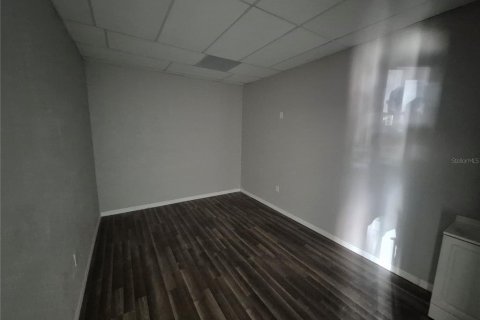Commercial property in Land O' Lakes, Florida 273.13 sq.m. № 2205942 - photo 3