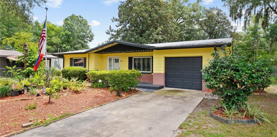 House in Gainesville, Florida 3 bedrooms, 84.73 sq.m. № 1831142