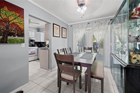 House in Gainesville, Florida 3 bedrooms, 84.73 sq.m. № 1831142 - photo 7