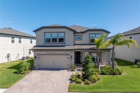 Casa en venta en Tampa, Florida, 5 dormitorios, 308.99 m2 № 1558476 - foto 1