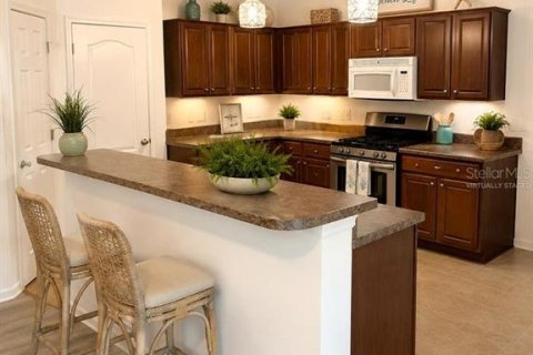 Villa ou maison à vendre à Titusville, Floride: 5 chambres, 256.69 m2 № 2235792 - photo 6