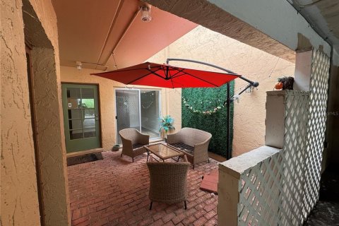 Condo in Tampa, Florida, 2 bedrooms  № 1848573 - photo 18