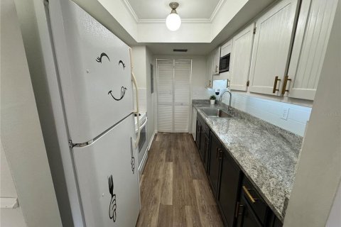 Condo in Tampa, Florida, 2 bedrooms  № 1848573 - photo 22