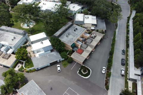 Condo in Tampa, Florida, 2 bedrooms  № 1848573 - photo 9
