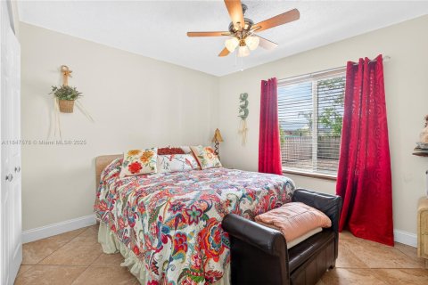 House in Port St. Lucie, Florida 3 bedrooms, 168.43 sq.m. № 1847685 - photo 30