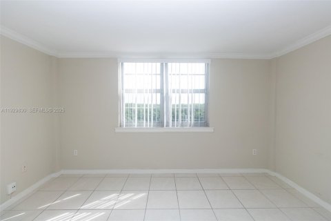 Condominio en alquiler en North Miami Beach, Florida, 1 dormitorio, 73.39 m2 № 1989379 - foto 6