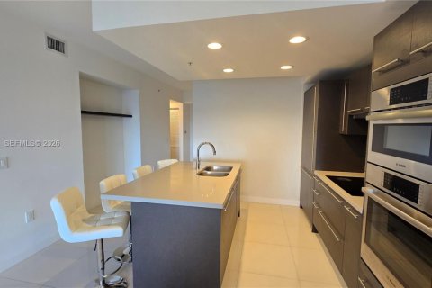 Condominio en alquiler en Doral, Florida, 1 dormitorio, 91.88 m2 № 2026764 - foto 7