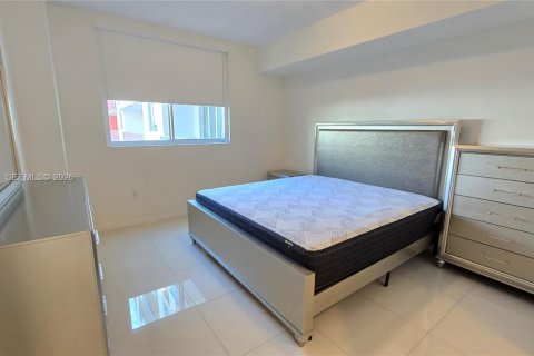 Condominio en alquiler en Doral, Florida, 1 dormitorio, 91.88 m2 № 2026764 - foto 15