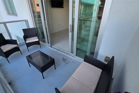 Condominio en alquiler en Doral, Florida, 1 dormitorio, 91.88 m2 № 2026764 - foto 14