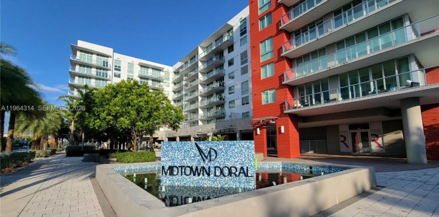 Condominio en Doral, Florida, 1 dormitorio  № 2026764