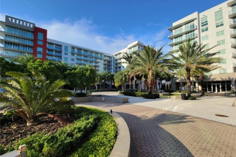 Condominio en alquiler en Doral, Florida, 1 dormitorio, 91.88 m2 № 2026764 - foto 3