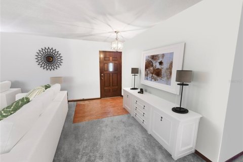 Купить виллу или дом в Хамптон, Флорида 5 комнат, 162.02м2, № 2234551 - фото 12