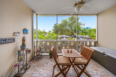 Condo in Hollywood, Florida, 1 bedroom  № 1814013 - photo 20