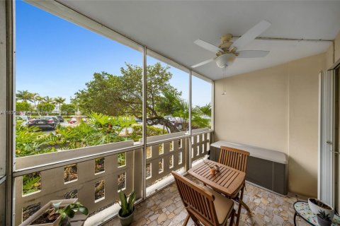 Condo in Hollywood, Florida, 1 bedroom  № 1814013 - photo 18