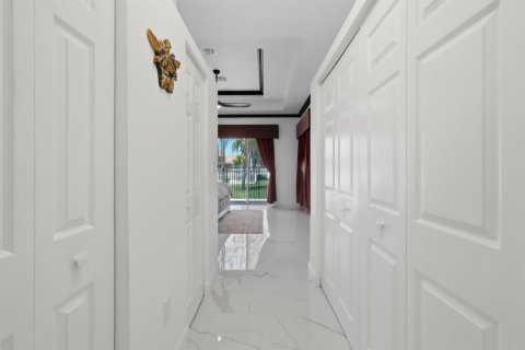 Villa ou maison à vendre à Coral Springs, Floride: 5 chambres, 259.01 m2 № 2087465 - photo 27