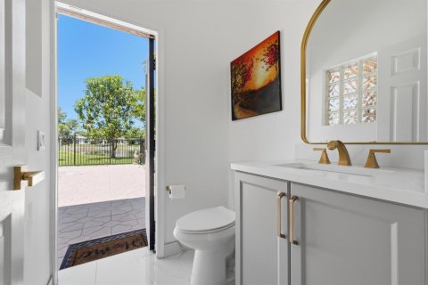Villa ou maison à vendre à Coral Springs, Floride: 5 chambres, 259.01 m2 № 2087465 - photo 26