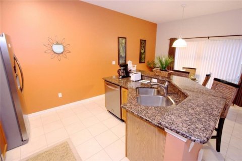 Casa en alquiler en Kissimmee, Florida, 4 dormitorios, 151.99 m2 № 1906110 - foto 4