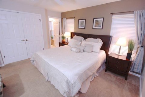 Casa en alquiler en Kissimmee, Florida, 4 dormitorios, 151.99 m2 № 1906110 - foto 12