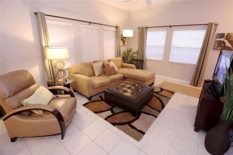 Casa en alquiler en Kissimmee, Florida, 4 dormitorios, 151.99 m2 № 1906110 - foto 6
