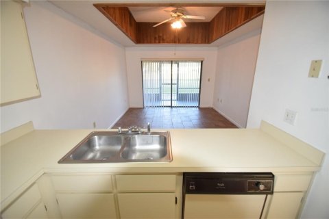 Copropriété à vendre à Mulberry, Floride: 2 chambres, 61.5 m2 № 2233201 - photo 4