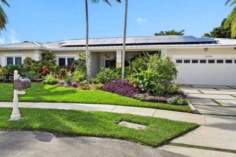 Casa en venta en Weston, Florida, 4 dormitorios, 315.59 m2 № 1983141 - foto 2