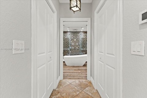 Casa en venta en Weston, Florida, 4 dormitorios, 315.59 m2 № 1983141 - foto 12