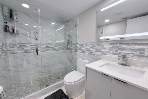 Copropriété à vendre à Pembroke Pines, Floride: 2 chambres, 110.74 m2 № 1966817 - photo 27