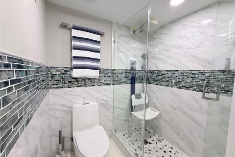 Copropriété à vendre à Pembroke Pines, Floride: 2 chambres, 110.74 m2 № 1966817 - photo 16