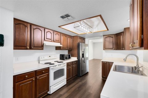Villa ou maison à vendre à Apopka, Floride: 3 chambres, 197.88 m2 № 1905808 - photo 14