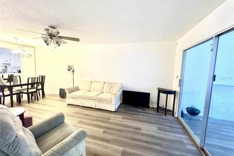 Casa en alquiler en Largo, Florida, 2 dormitorios, 89.46 m2 № 1914058 - foto 13