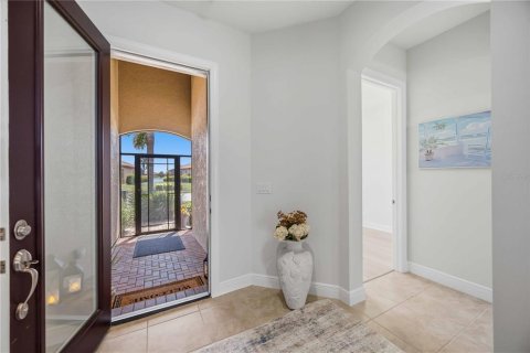 House in Venice, Florida 3 bedrooms, 203.83 sq.m. № 2324033 - photo 6